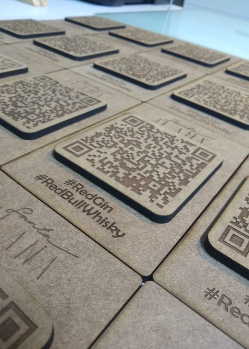 fabricación de piezas para QR